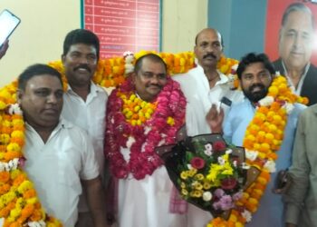 अखिलेश यादव के निर्देश पर तारा चंद यादव पुनः बने नगर उपाध्यक्ष, 2027 में सपा सरकार बनाने का लिया संकल्प