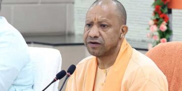 अवैध कब्जा करने वालों पर सीएम योगी का कड़ा संदेश, अब डराया या धमकाया तो पड़ेंगे लेने के देने