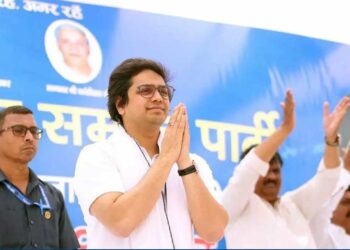 नोएडा में नीले झंडे तो लहराएंगे पर मायावती का चेहरा रहेगा गायब, BSP की महारैली में अब आकाश आनंद पर रहेगा फोकस