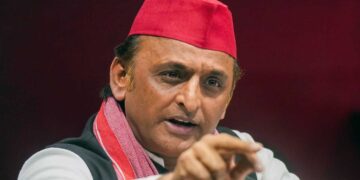 UP News, अखिलेश यादव ने BJP को बताया राष्ट्र विवादी पार्टी, बोले- इंडिगो ने सरकार को झुका दिया