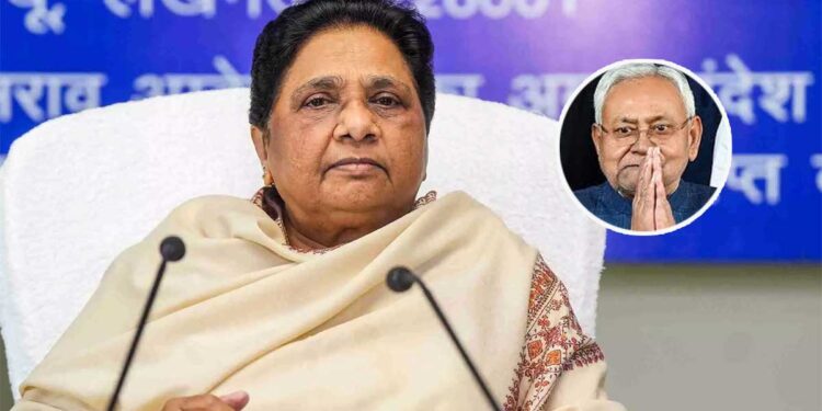 हिजाब विवाद पर मायावती की नीतीश को दो-टूक सलाह, बोलीं- हठ छोड़ें और पश्चाताप कर विवाद खत्म करें