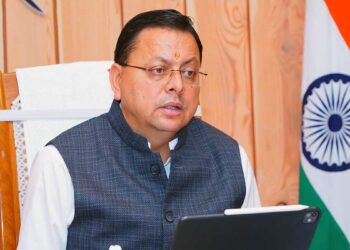 अब सरकारी स्कूलों में गूंजेंगे गीता के श्लोक, CM धामी का बड़ा फैसला, रामायण भी होगी पाठ्यक्रम का हिस्सा