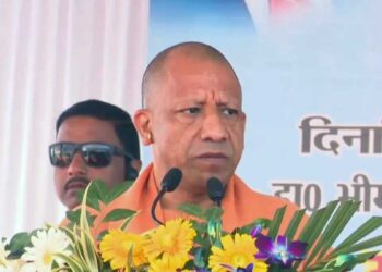 महापरिनिर्वाण दिवस पर सीएम योगी बोले, जहां भी मूर्तियां हैं, वहां छत और बाउंड्री वॉल बनाकर होगी सुरक्षित