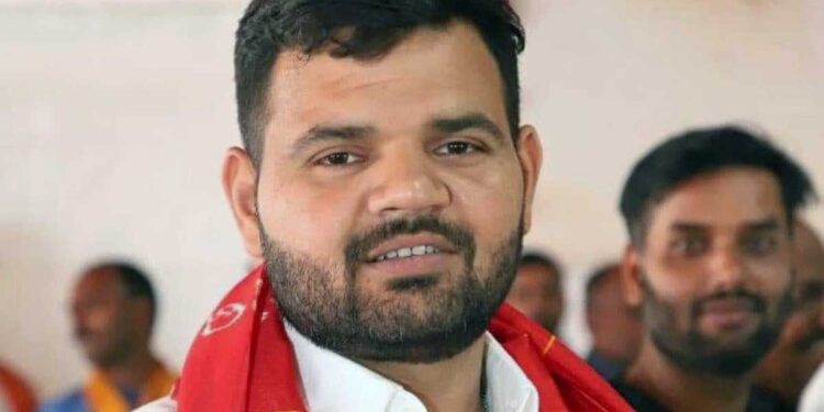 2029 में पिता और मैं दोनों एक साथ जाएंगे संसद, बृजभूषण शरण सिंह के सांसद बेटे ने अभी से कर दिया बड़ा ऐलान