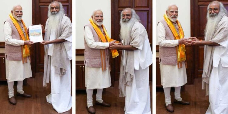 PM मोदी से संसद जाकर मिले आचार्य प्रमोद कृष्णम, सौंपी श्री कल्कि धाम निर्माण की प्रगति रिपोर्ट