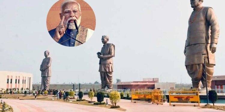 एक ही परिवार के नाम पर योजनाएं और मूर्तियां..., लखनऊ में PM मोदी का कांग्रेस पर तीखा वार, डिफेंस कॉरिडोर और ऑपरेशन सिंदूर पर कही बड़ी बात