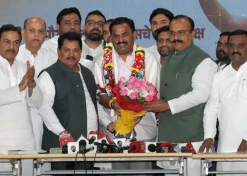 शरद पवार को बड़ा झटका, पुणे के पूर्व मेयर प्रशांत जगताप ने थामा कांग्रेस का हाथ, हर्षवर्धन सपकाल ने चुनाव आयोग को बताया बीजेपी का रबर स्टैम्प