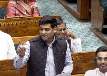 एकनाथ शिंदे के बेटे और सांसद श्रीकांत शिंदे ने लोकसभा में रखी मांग, कहा- रिमोट वोटिंग का भी मिले अधिकार