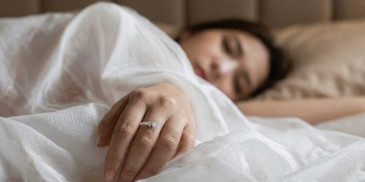 I-Phone बना मौत का कारण, जिद पर अड़ी 11वीं की छात्रा ने खाया जहर, दर्दनाक मौत से परिवार में कोहराम