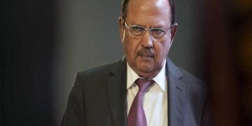 NSA अजीत डोभाल न इंटरनेट चलाते हैं और न ही रखते हैं मोबाइल, खुद किया इस बड़े राज का पर्दाफाश