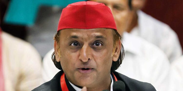 बंगाल में ED रेड पर भड़के अखिलेश, कर दी भविष्यवाणी..