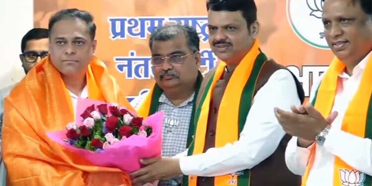 मुंबई को मिलेगी महिला मेयर, लेकिन BJP ने नाम पर बढ़ाया सस्पेंस! अमित साटम बोले- 'सारे पत्ते अभी खोल दिए तो...'