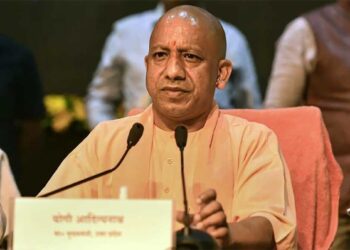 UP Police Vacancy: युवाओं को CM योगी का बड़ा तोहफा, आयु सीमा में 3 साल की छूट