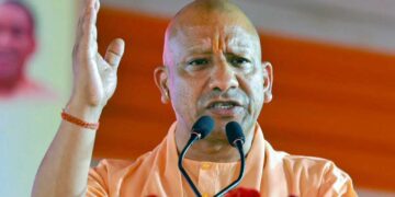 'गर्व से कहता हूं मैं हिंदू हूं, हमने कभी किसी को गुलाम नहीं बनाया', स्वामी विवेकानंद की जयंती पर सीएम योगी की हुंकार