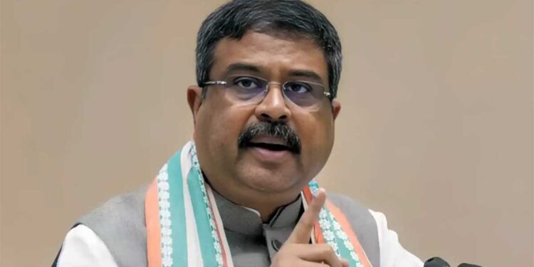 UGC के नए नियमों पर मचा घमासान, धर्मेंद्र प्रधान ने तोड़ी चुप्पी, संविधान की दुहाई देकर कह दी ये बड़ी बात
