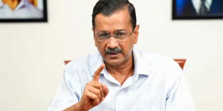 गुजरात में बड़ा उलटफेर, कांग्रेस को पछाड़कर नंबर 2 बनी AAP, सर्वे के आंकड़ों ने उड़ाये सबके होश