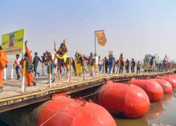 Prayagraj Magh Mela, 48 घंटे में तीसरी बार भड़की आग, अखंड ज्योति ने जलाया पूरा टेंट, युवक की हालत गंभीर