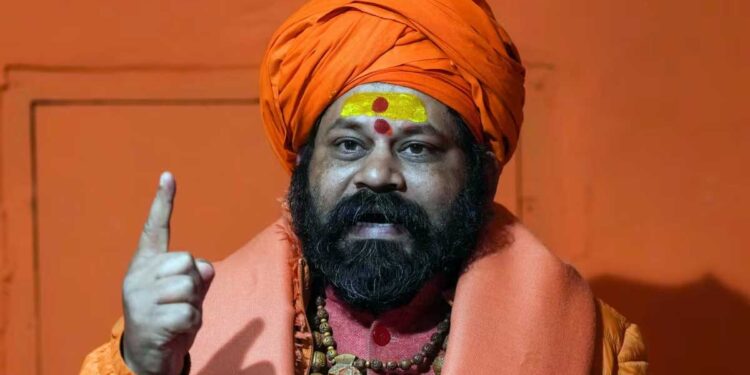 अयोध्या में मुसलमानों के प्रवेश पर लगे रोक, राम मंदिर में नमाज की घटना पर भड़के महंत राजू दास ने प्रशासन को दी चेतावनी