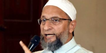 BMC में किसके साथ जाएंगे ओवैसी, बीजेपी या उद्धव ठाकरे? AIMIM चीफ ने पार्षदों को दी सख्त चेतावनी