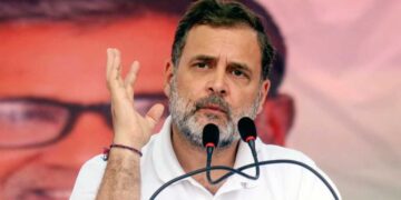 ट्रंप के 50% टैक्स पर राहुल गांधी ने पीएम मोदी को घेरा, 'डेड इकोनॉमी' का ताना मारकर बोले- आपकी कमजोरी भारी पड़ रही