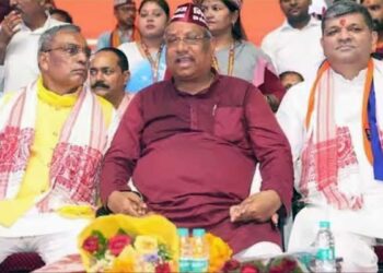 यूपी में NDA के साथियों की बढ़ी टेंशन, शिंदे गुट की शिवसेना ने ठोका दावा, 2027 चुनाव को लेकर किया ये बड़ा ऐलान