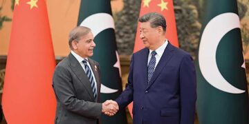 पाकिस्तान में सेना उतार सकता है चीन, बलोच नेता की जयशंकर को चिट्ठी