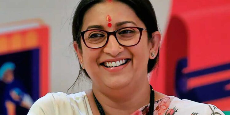 स्मृति ईरानी अब अमेठी वाली! वोटर लिस्ट में नाम दर्ज; 2024 की हार के बाद छोड़ने की अटकलों पर लगा विराम