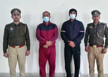गाजियाबाद: तलवार बांटने पर एक्शन; हिंदू रक्षा दल के अध्यक्ष पिंकी चौधरी और बेटे गिरफ्तार, अब तक 12 पकड़े गए