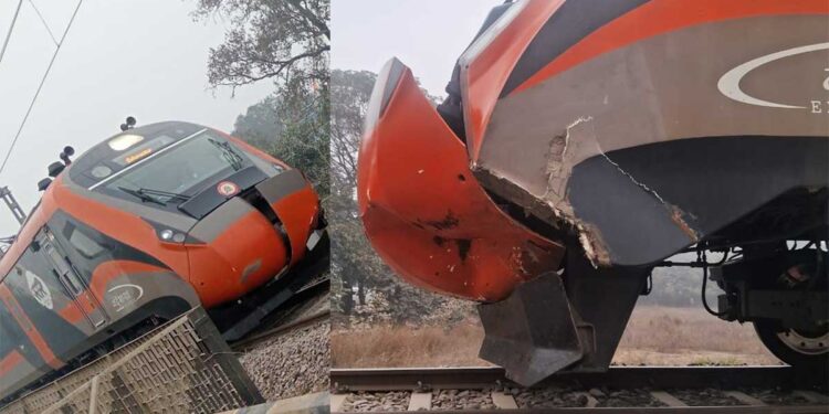 सीतापुर में बड़ा हादसा टला, मवेशी से टकराई वंदे भारत एक्सप्रेस, अगला हिस्सा चकनाचूर