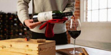 नए साल के जश्न में टल्ली हुआ उत्तराखंड, जमकर छलका जाम, 1 दिन के बार लाइसेंस का टूटा रिकॉर्ड