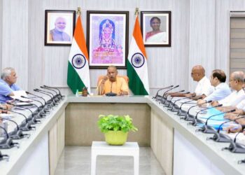 यूपी में सुस्त अफसरों की अब खैर नहीं, CM योगी का सख्त आदेश- समय पर खर्च करें बजट, वरना तय होगी जवाबदेही