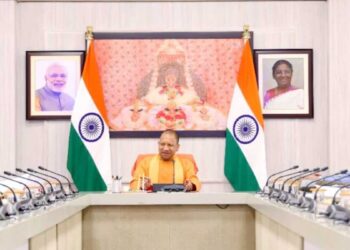 माघ मेले पर CM योगी का अफसरों को सख्त निर्देश, भक्तों को न हो परेशानी, रैन बसेरों का हो इंतजाम