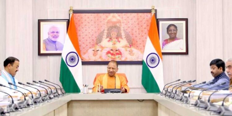 माघ मेले पर CM योगी का अफसरों को सख्त निर्देश, भक्तों को न हो परेशानी, रैन बसेरों का हो इंतजाम