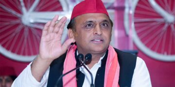 UP में 57000 फॉर्म-7 ने बढ़ाई अखिलेश की धड़कनें, आखिरी दिन आए 8500 आवेदन, PDA वोटर्स के नाम कटने का डर?
