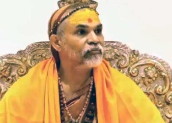 गिरफ्तारी के लिए तैयार बैठे हैं.., कहने वाले शंकराचार्य का यू-टर्न, जमानत के लिए पहुंचे हाईकोर्ट