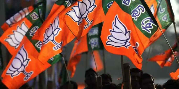 बंगाल फतह के लिए BJP का महा-प्लान तैयार, 1 मार्च से 10 जगहों से एक साथ निकलेगी परिवर्तन यात्रा, PM Modi करेंगे शंखनाद