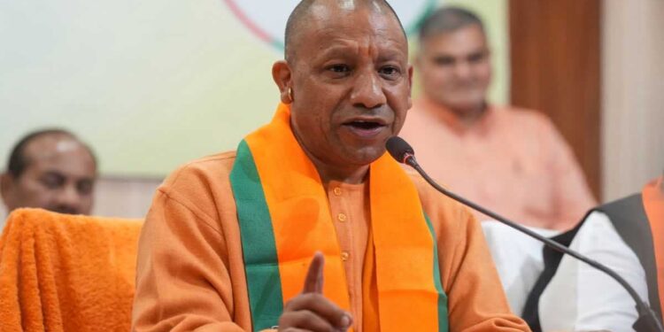 होली से पहले CM योगी का बड़ा गिफ्ट, 28 फरवरी को ही आ जाएगी सैलरी, छुट्टियों में भी हुआ ये बड़ा बदलाव