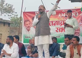 बटोगे तो कटोगे नारे पर कांग्रेस का सबसे बड़ा पलटवार, CM योगी को दी चुनौती- हिम्मत है तो...
