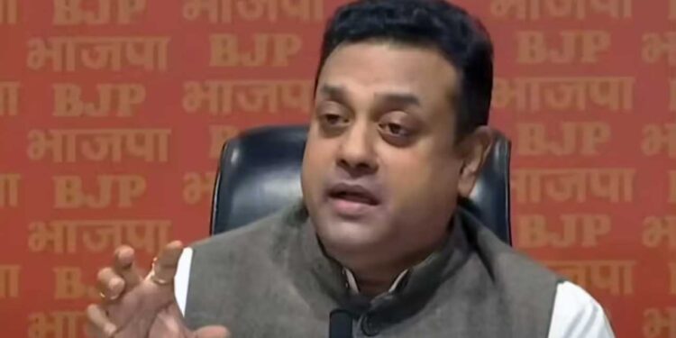 AI समिट में प्रदर्शन पर आगबबूला हुई BJP, कांग्रेस को बताया टॉप लेस, ब्रेनलेस और शेमलेस