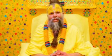 शंकराचार्य विवाद में अब प्रेमानंद महाराज की एंट्री, फलाहारी बाबा के सनसनीखेज खुलासे