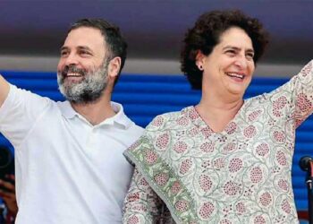 नरवणे की किताब पर संसद में संग्राम, राहुल के बचाव में उतरीं प्रियंका, बोलीं-आर्मी को भईया कभी बदनाम नहीं करेंगे