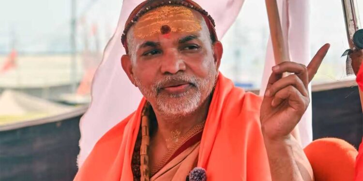 शंकराचार्य पर लगे आरोप 100% फर्जी.., गिरफ्तारी की तलवार के बीच सपा विधायक का बड़ा बयान