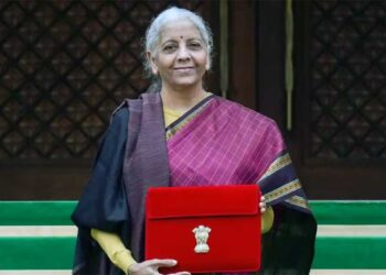 बजट 2026: वाराणसी और पटना को मिला जलमार्ग वाला तोहफा, अब गंगा किनारे बनेंगे जहाज मरम्मत केंद्र, रोजगार की बहार