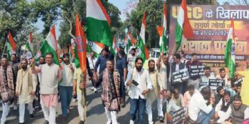 लखनऊ में भड़का सवर्ण समाज का गुस्सा, UGC के नए नियमों के खिलाफ सड़कों पर उतरे प्रदर्शनकारी