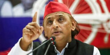 डिलीवरी CM बन जाएं, केशव मौर्य पर अखिलेश यादव का तंज, सिलेंडर से लेकर एनकाउंटर तक सरकार पर साधा निशाना