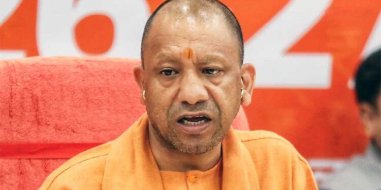 बारिश-ओलावृष्टि से तबाही के बाद एक्शन में सीएम योगी, 24 घंटे में मुआवजा देने का बड़ा आदेश