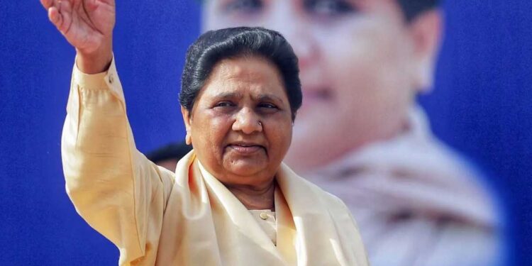 कांशीराम को भारत रत्न की मांग पर मायावती का सपा-कांग्रेस पर हमला, बोलीं- दलित चमचे चुप रहें तो बेहतर