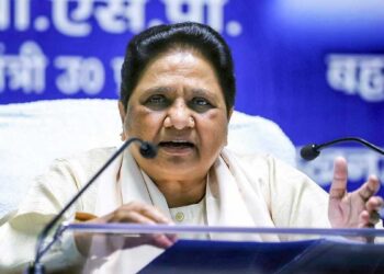 राष्ट्रपति मुर्मू प्रोटोकॉल विवाद: मायावती बोलीं – अति-दुर्भाग्यपूर्ण, संवैधानिक पदों का राजनीतिकरण न हो