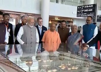 मिशन 2027 की शुरुआत, नोएडा बना सियासी अखाड़ा, मोदी-योगी के हमलों के बाद कल अखिलेश की बड़ी रैली