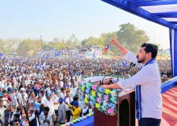 हम चमड़ा उतारना भी जानते हैं.., करणी सेना की धमकी पर चंद्रशेखर आजाद का तीखा जवाब, बाराबंकी दौरे से बढ़ा सियासी ताप